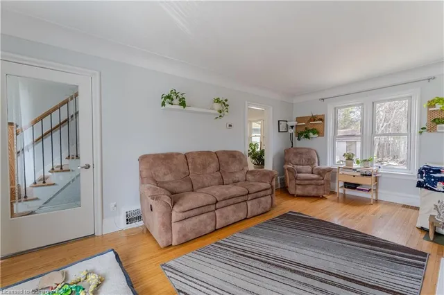 Additional image 8 of 374 Weber St