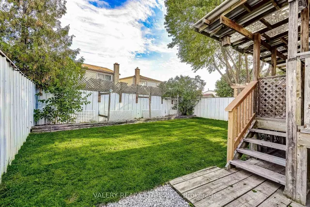 Additional image 33 of 26 Garden Cres