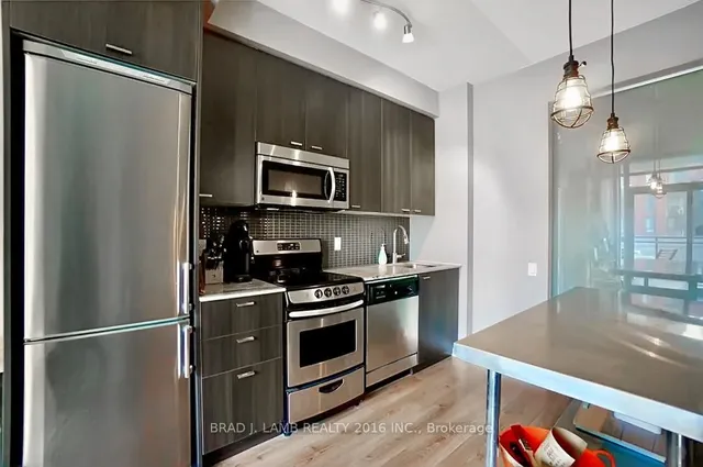 Additional image 3 of 775 King St Unit 809