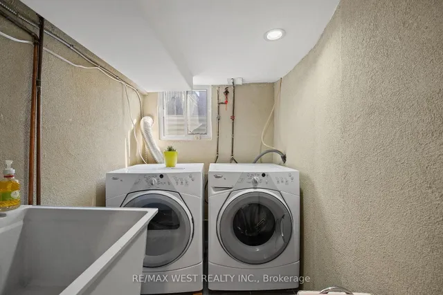 Additional image 26 of 119 Bellwoods Ave