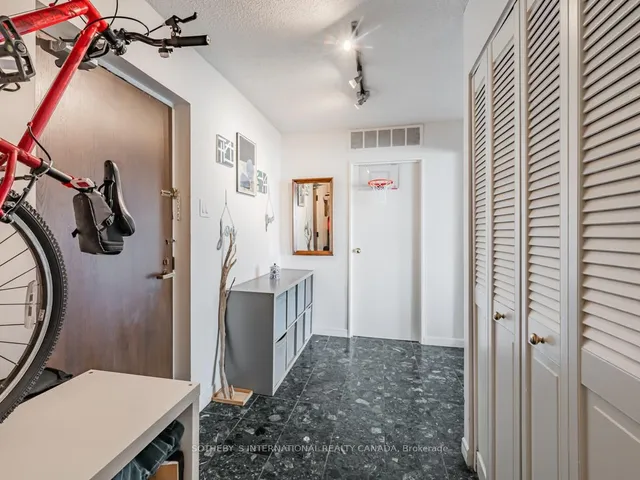 Additional image 3 of 65 Harbour Sq Unit 2204