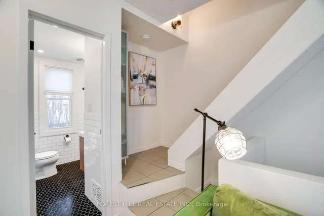 Additional image 23 of 139 Kenwood Ave