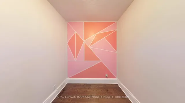 Additional image 34 of 40 Cloverdale Rd