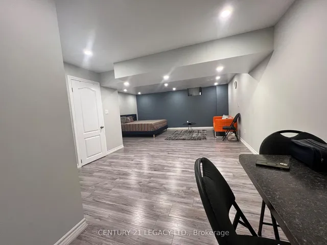 Additional image 39 of 51 Fairgrounds Dr