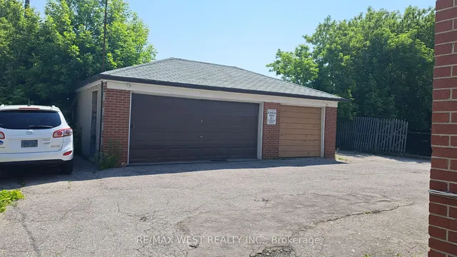 Additional image 6 of 2607-2609 Keele St