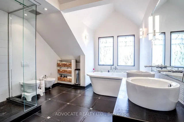 Additional image 23 of 122 Walmer Rd