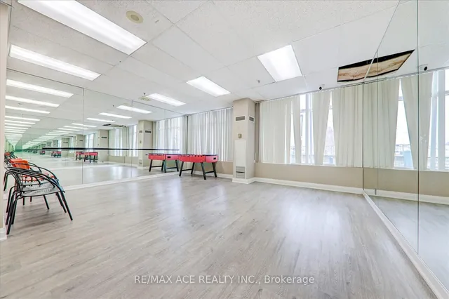 Additional image 33 of 1470 Midland Ave Unit 1410