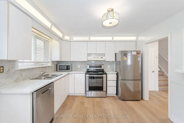 Additional image 15 of 23 Strathavon Dr