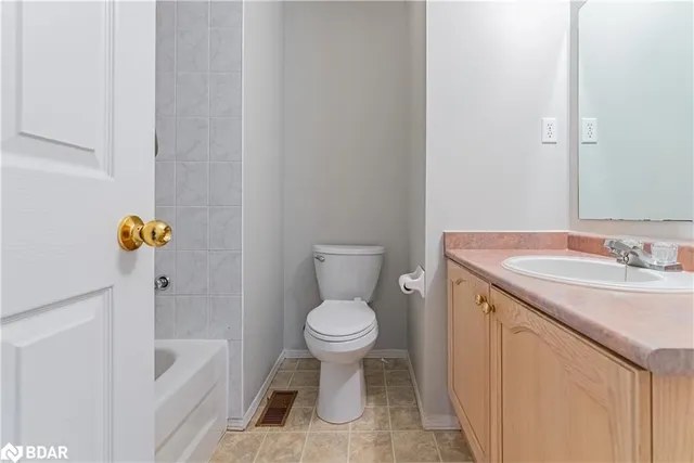 Additional image 13 of 18 Jena Crt