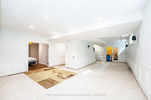 Additional image 32 of 39 Wagon St