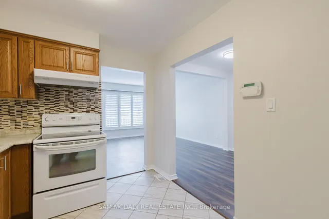 Additional image 10 of 319 Weir St