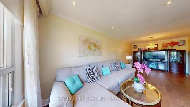 Additional image 13 of 34 Charrington Cres