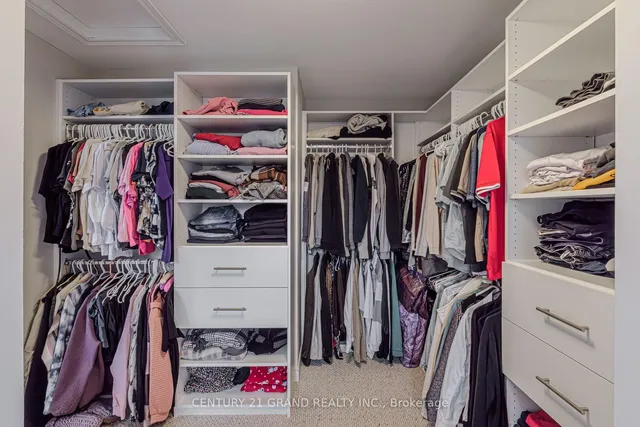 Additional image 39 of 229 Springvalley Cres