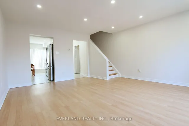 Additional image 11 of 8 Liszt Gate Unit 9