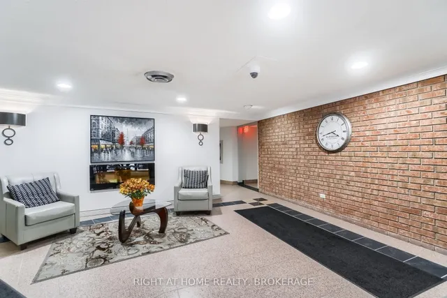 Additional image 3 of 1240 Marlborough Crt Unit 908