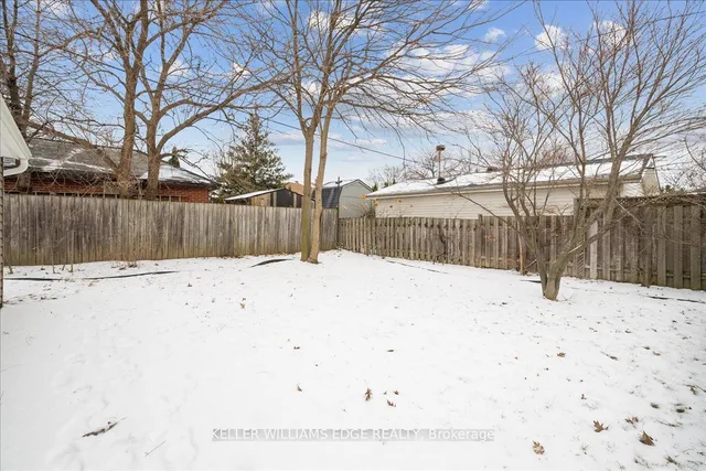 Additional image 36 of 4 Fernwood Cres