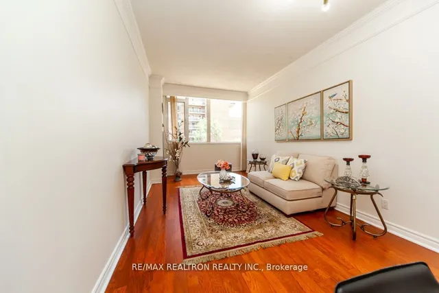 Additional image 37 of 555 Yonge St Unit #309