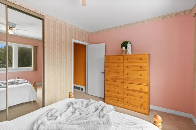 Additional image 20 of 34 Holford Cres