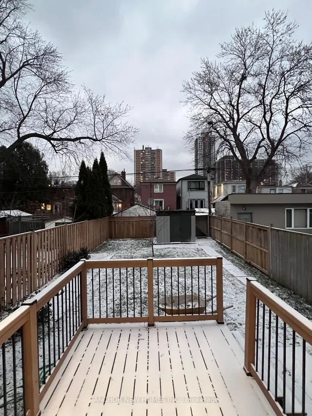 Additional image 31 of 257 Chisholm Ave