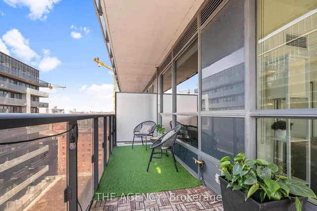 Additional image 8 of 1030 King St Unit 1113
