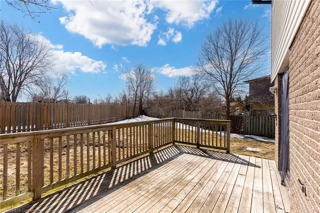 Additional image 38 of 28 Arbutus Cres