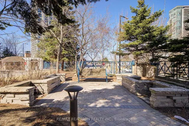 Additional image 40 of 119 Omni Dr Unit 18