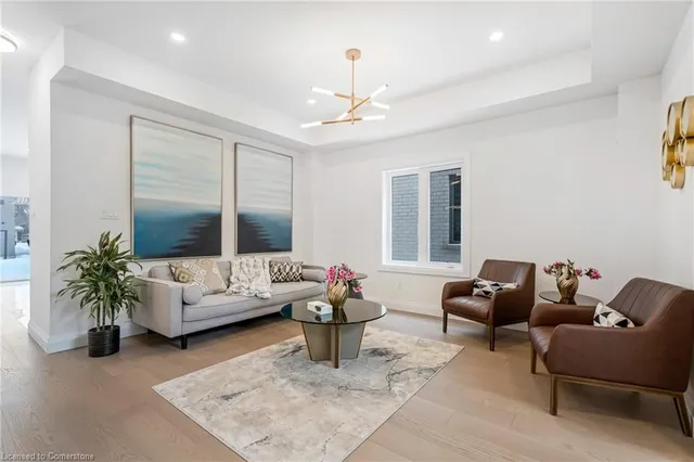 Additional image 7 of 37 Roselawn Ave