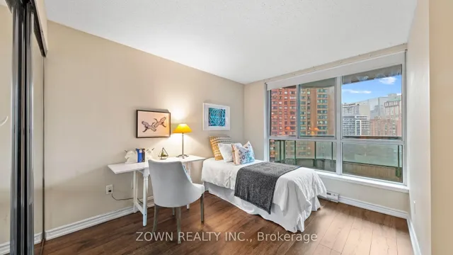 Additional image 37 of 38 Elm St Unit 711