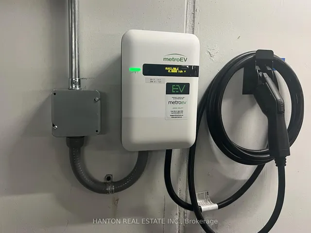 Additional image 36 of 500 Queens Quay Unit 917E