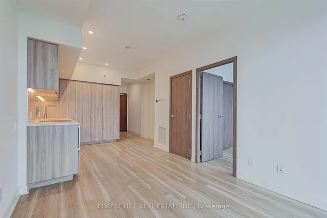Additional image 15 of 19 Bathurst St Unit 4101