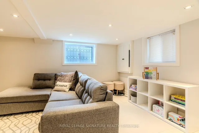 Additional image 30 of 33 Lockheed Blvd