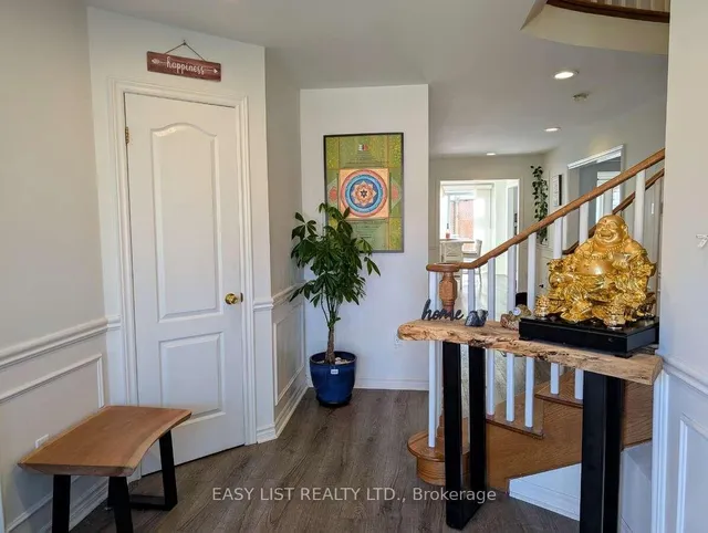 Additional image 4 of 12 Strathroy Cres