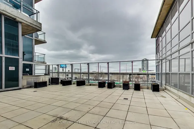 Additional image 18 of 55 East Liberty St Unit 1006