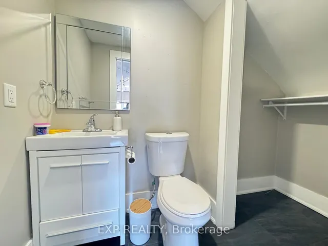 Additional image 32 of 56 Erie Ave