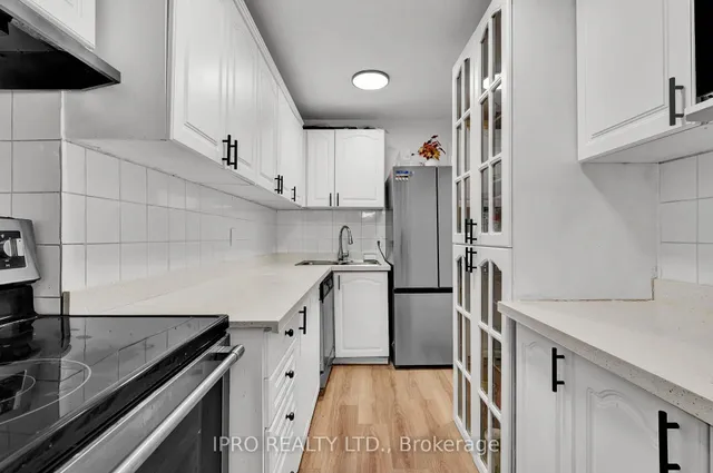 Additional image 11 of 1624 Bloor St Unit 92