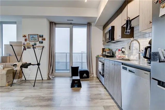 Additional image 8 of 5 Wellington St Unit 1009