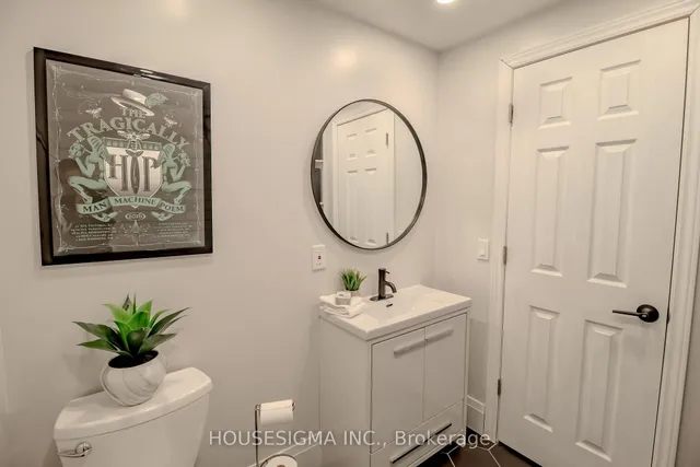 Additional image 46 of 149 Queensdale Ave