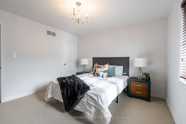 Additional image 27 of 124 Shoreview Pl