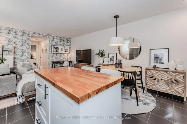 Additional image 7 of 240 Westmeadow Dr Unit 7A