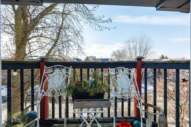 Additional image 32 of 21 Macdonell Ave