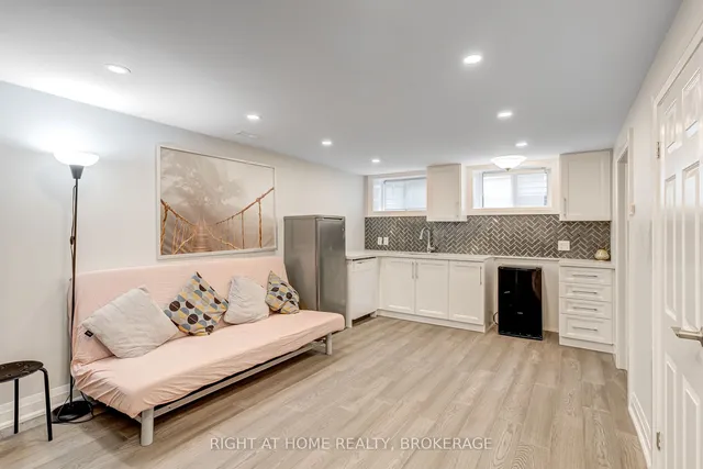 Additional image 31 of 625 Braemore Rd