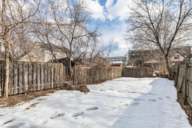 Additional image 34 of 52 Stapleton Ave