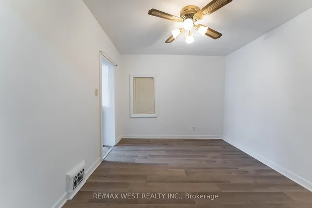 Additional image 18 of 275 Claremont Ave