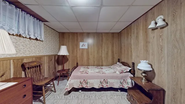 Additional image 33 of 34 Clyde Rd