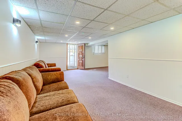 Additional image 26 of 303 Pellatt Ave