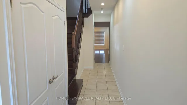 Additional image 9 of 102 Lanark Circ