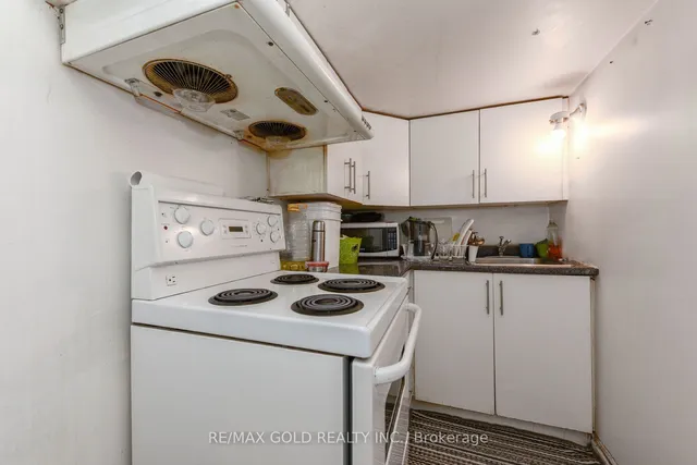 Additional image 24 of 7240 Dellaport Dr