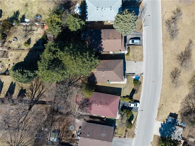 Additional image 24 of 115 Cedarhill Cres