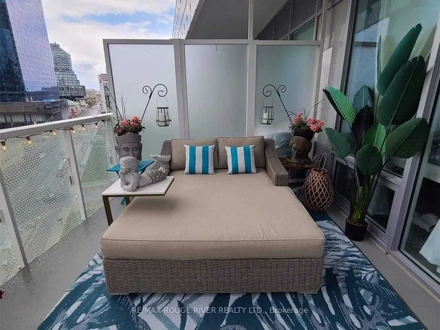 Additional image 22 of 15 Queens Quay Unit 921