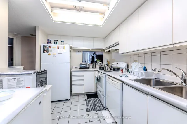 Additional image 12 of 2460 Eglinton Ave Unit 808